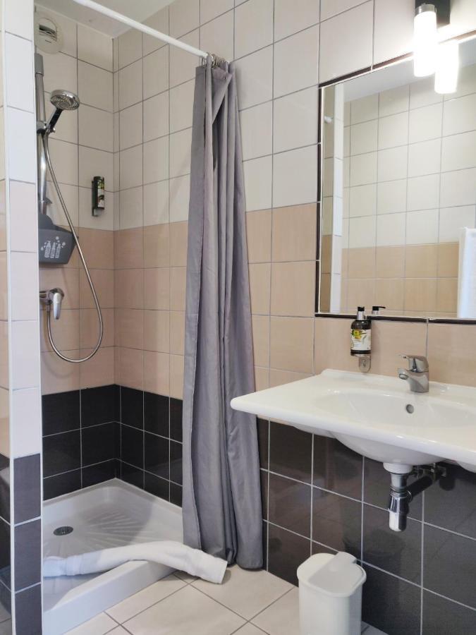 Logis Hotel Le Richelieu - Royan Atlantique Сожон Екстер'єр фото