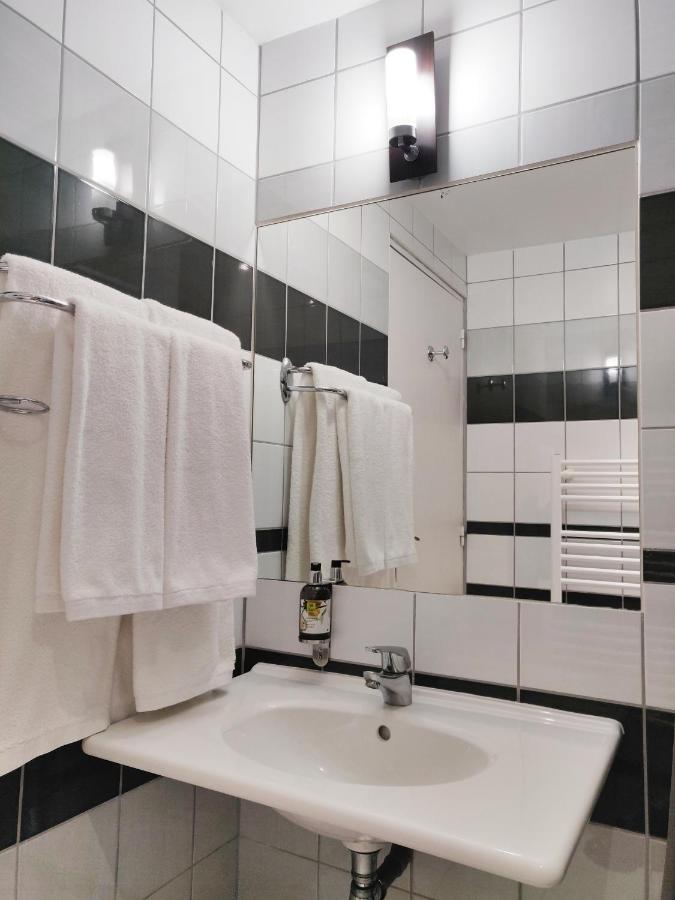 Logis Hotel Le Richelieu - Royan Atlantique Сожон Екстер'єр фото