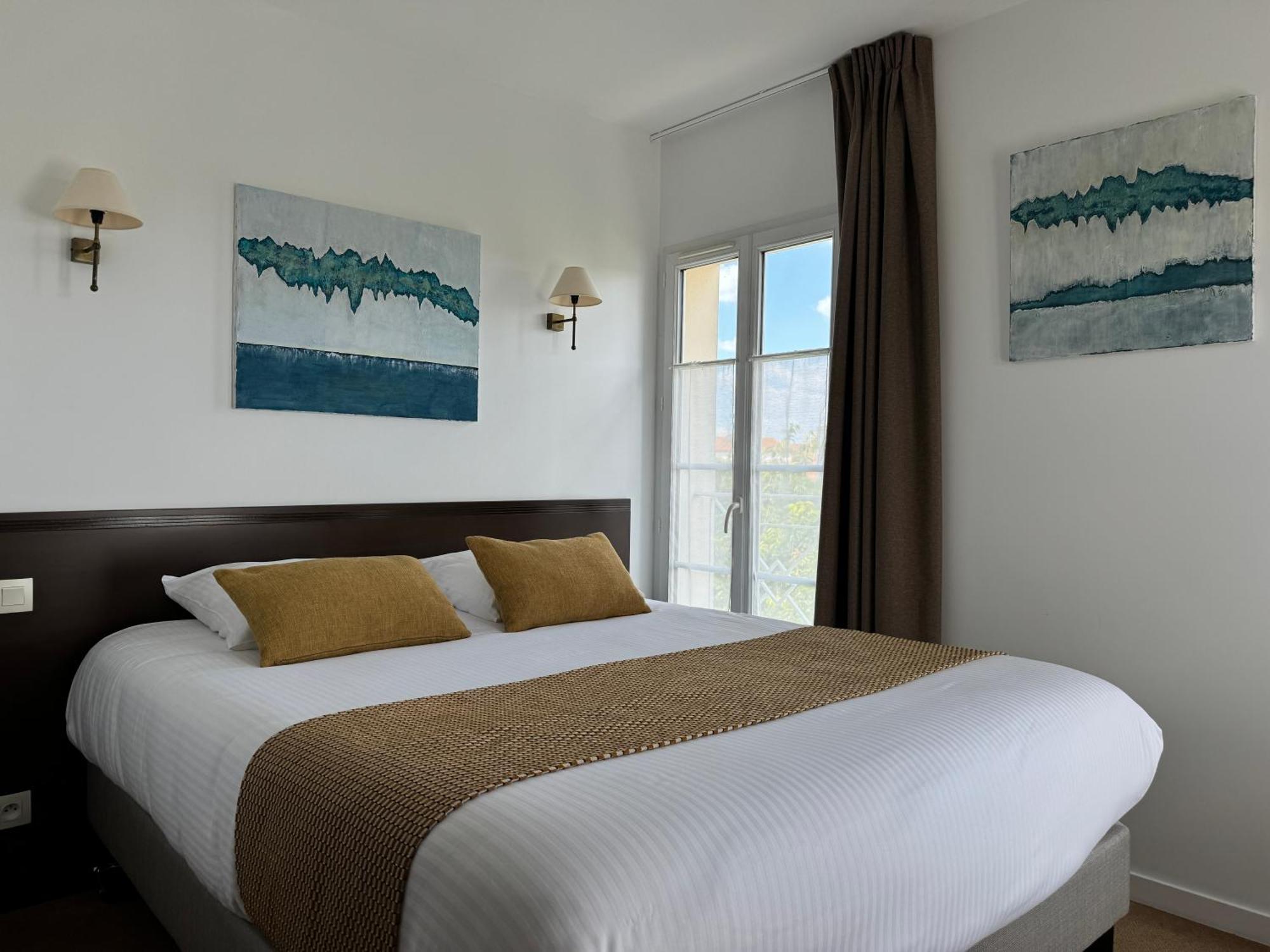 Logis Hotel Le Richelieu - Royan Atlantique Сожон Екстер'єр фото